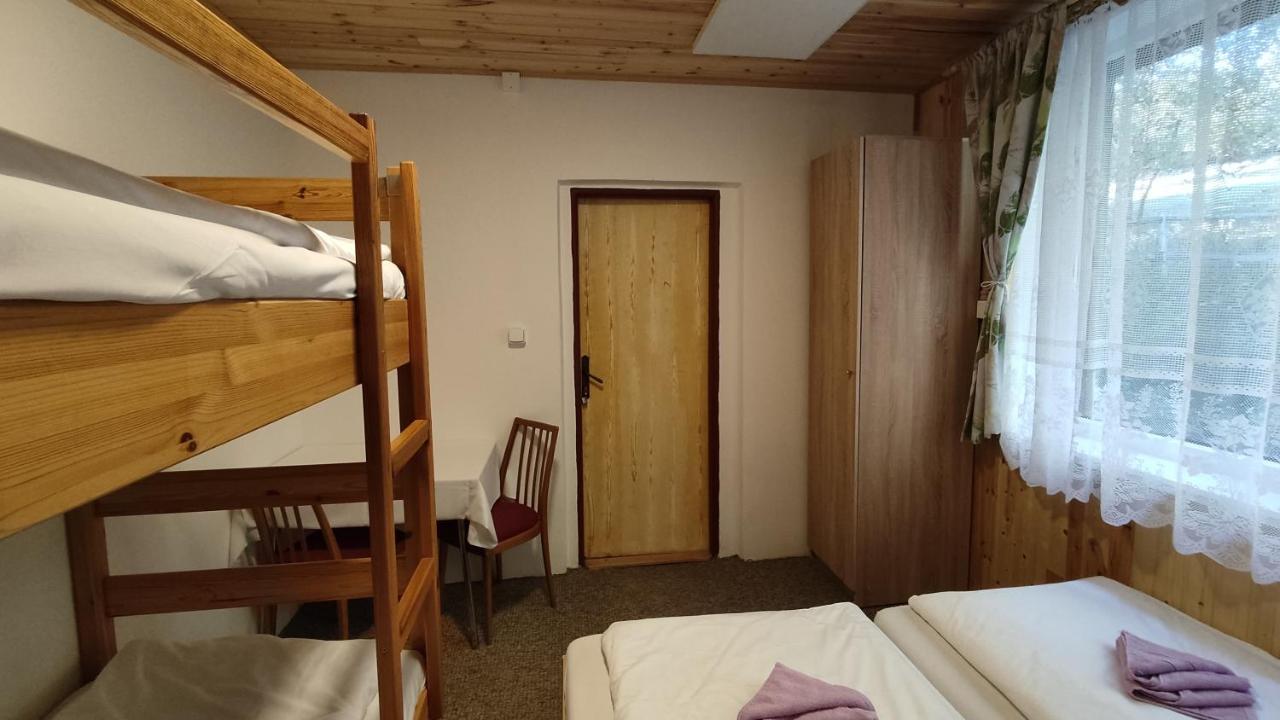 Ferienwohnung Penzion Na Slunicku Mariánská Exterior foto