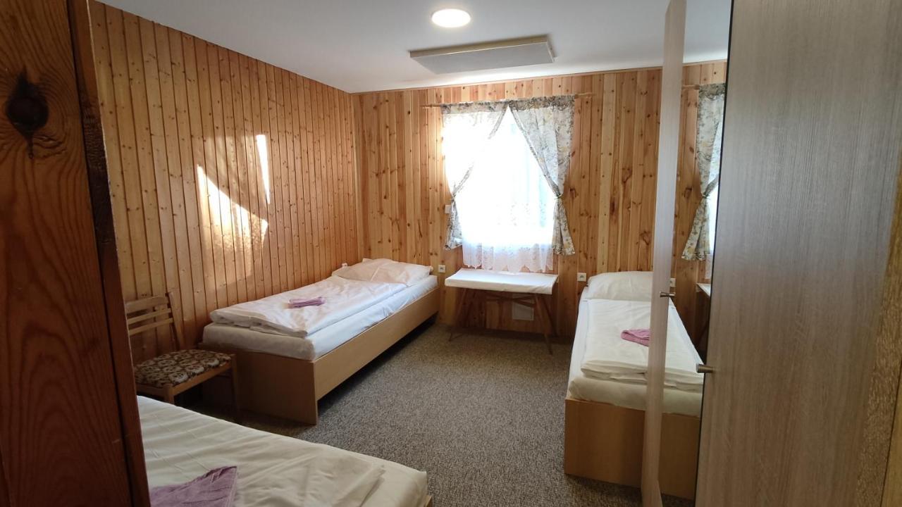 Ferienwohnung Penzion Na Slunicku Mariánská Exterior foto